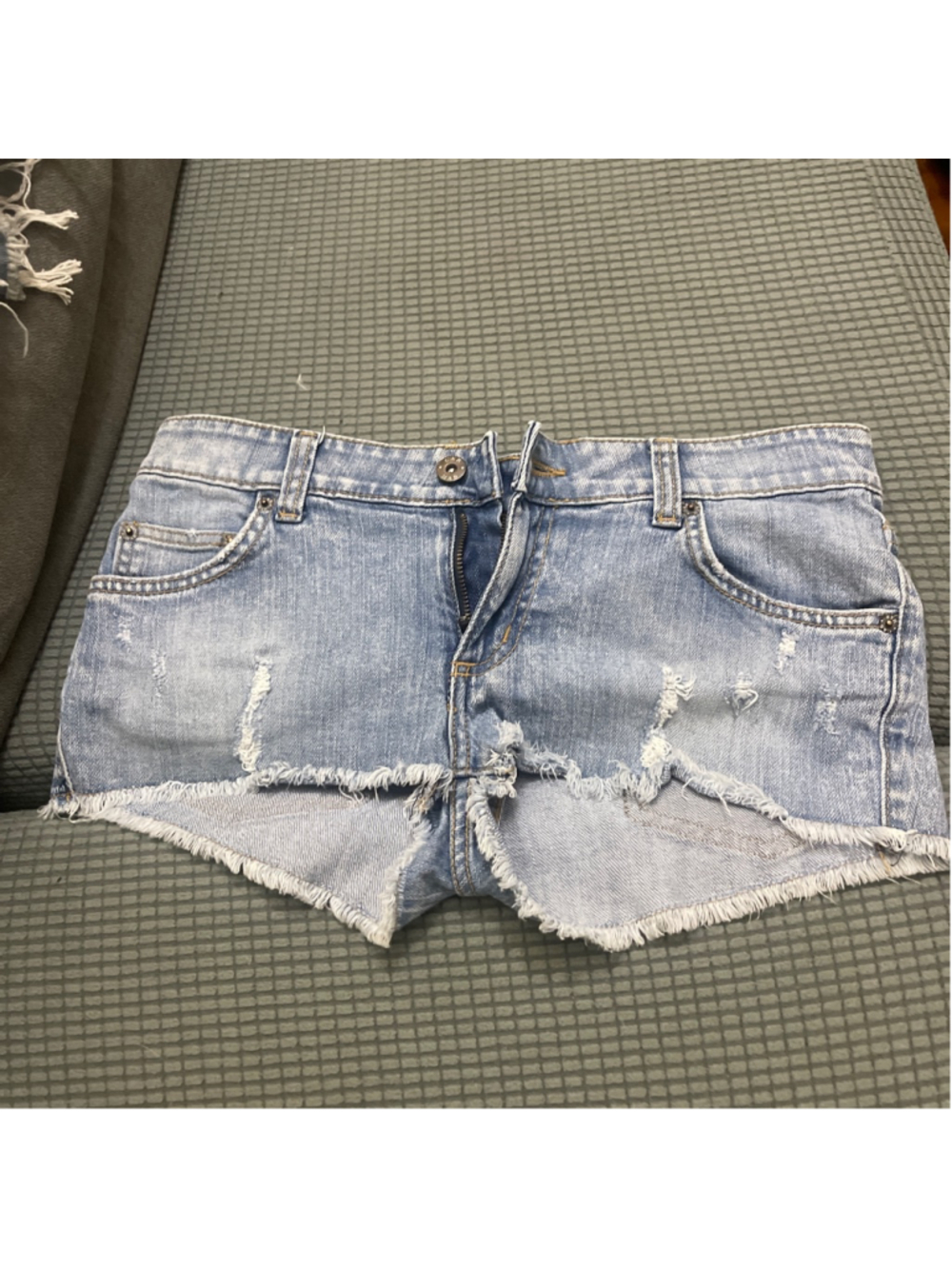 Women's CARMAR Blue Distressed Jean Shorts Size 26